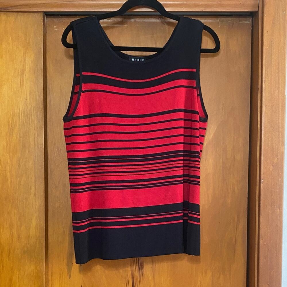 Black Red Striped Sleeveless Knit Top Sweater Vest Rayon Casual Office Excellent